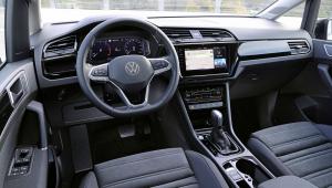 VW Touran Comfortline 1,5 TSI 110kW 7seats  AUTOMAT