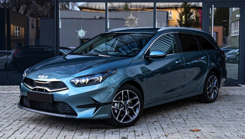 KIA Ceed SW GOLD 1,5 T-GDI NEW 2025