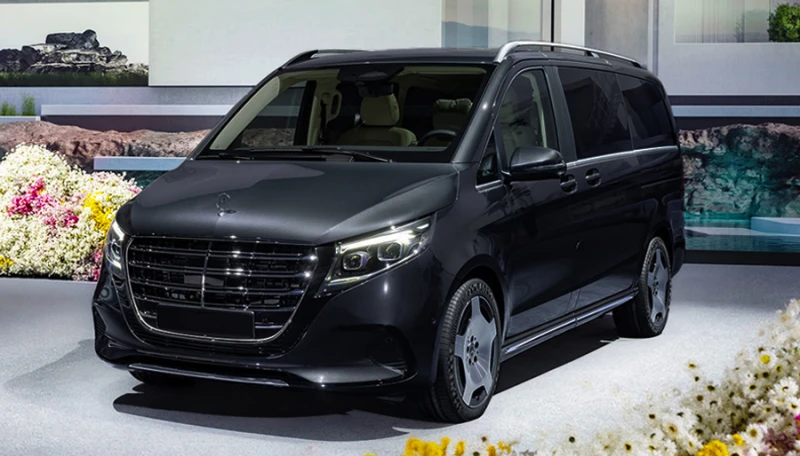 Mercedes V-Class 300D AMG 8 Miest Extralong Black Edition 4×4 New 2026